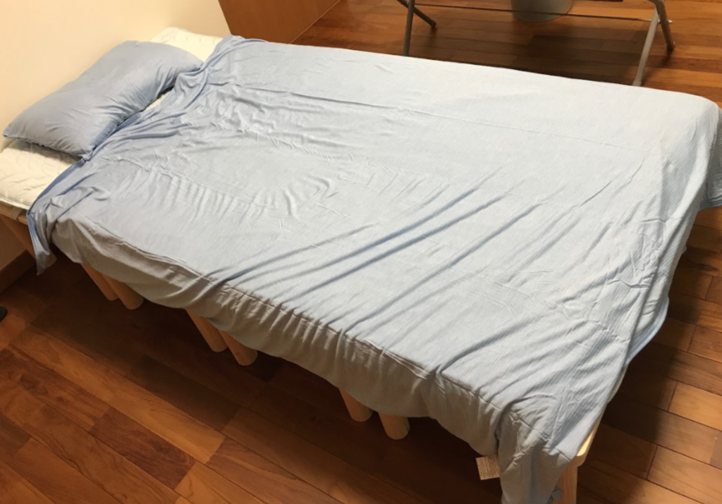 沖縄の暑い夏にはイオンの アイスコールド敷きパッド が最強らしい 熱帯夜でも快眠出来る 冷感敷きパッド で朝まで熟睡しよう Okiresi オキレジ